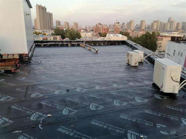 卫生间和浴室装修除了体现舒适性还要确保它防水效果够好